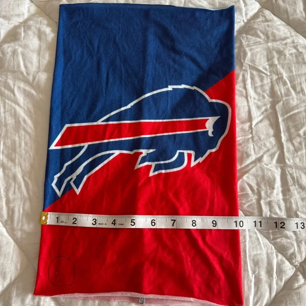 Buffalo Bills FOCO gaiter scarf/neck warmer. Used.